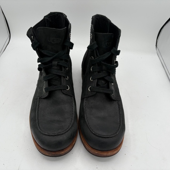 RARE UGG Australia Jarrett Leather Boots Men’s 10 Black Elastic Lace Up Moc Toe - Picture 4 of 15